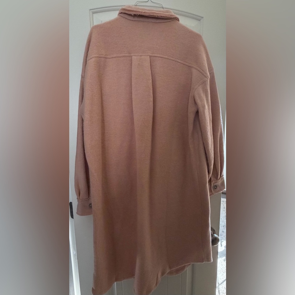 Oli & Hali Long Button-Front Shacket in Dusty Rose - Picture 3 of 6